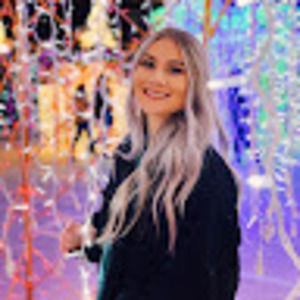 Meet your Posher, Casey